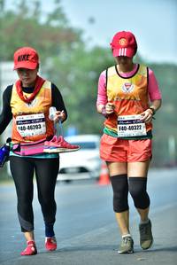 BIB: 46203, 40322
                            <button type="button" onclick="openModal(10116642)" class="btn btn-primary btn-sm float-right btn-popup" data-toggle="modal" data-target=".modal-high-quality">
                        <i class="fas fa-shopping-cart"></i> Add to Cart
                    </button>
                                            <button type="button" onclick="isThisMe(10116642, true)" class="btn btn-success btn-sm float-right btn-popup btn-isme hidden" data-toggle="tooltip" data-placement="bottom" title="นี่คือรูปของคุณใช่ไหม คลิกที่นี่เพื่อเอาเข้าอัลบั้ม">
                        <i class="fas fa-plus"></i> Add to album
                    </button>
                    <button type="button" onclick="isThisMe(10116642, false)" class="btn btn-warning btn-sm float-right btn-popup btn-isnotme hidden">
                        <i class="fas fa-ban"></i> Remove from album
                    </button>